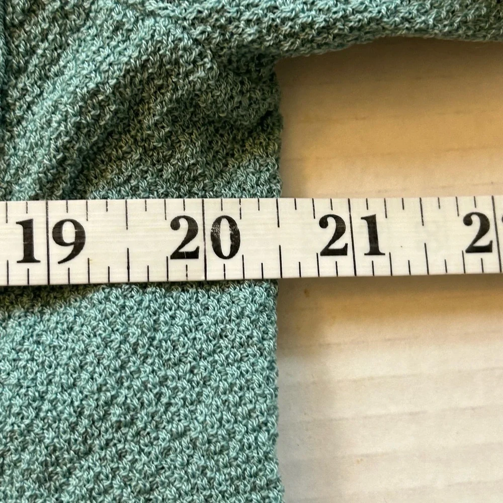 EILEEN FISHER PL MINT TURQUOISE 100% wool SWEATER as is